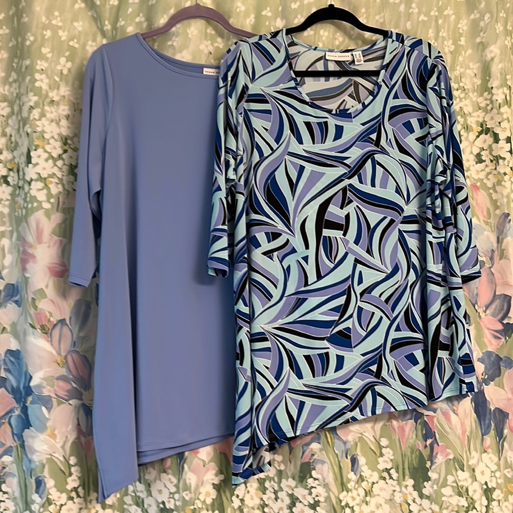 Set of 2 Susan Graver tunic tops. Size 1X